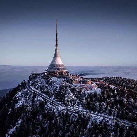 Jested Golf Restaurace A Penzion Svetla pod Jestedem Bagian luar foto